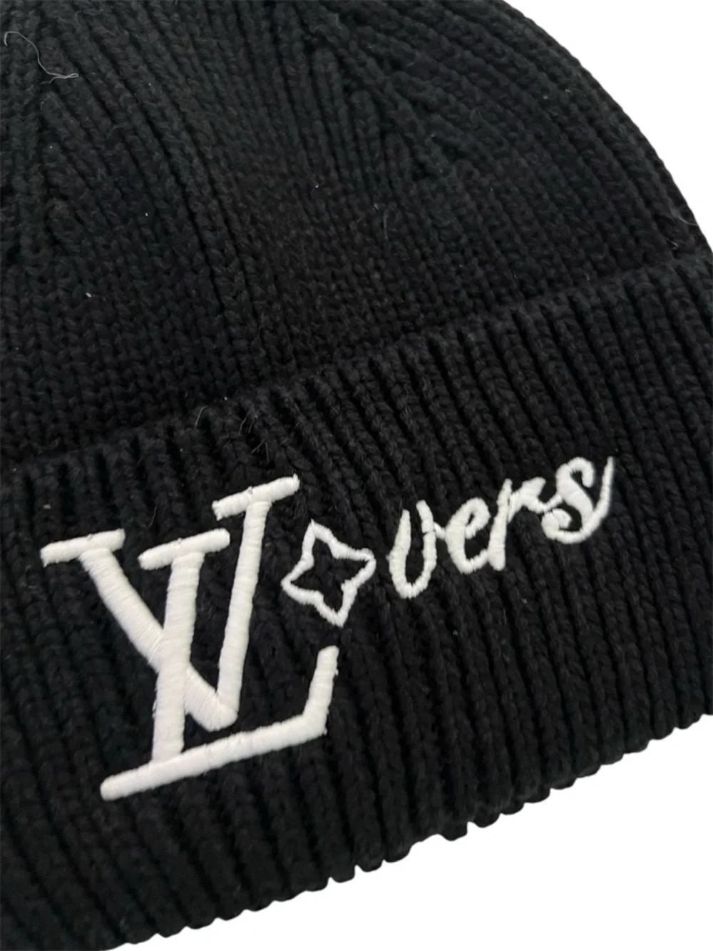 Louis Vuitton Black Knit 'LV Lovers' Logo Beanie - Picture 3 of 4